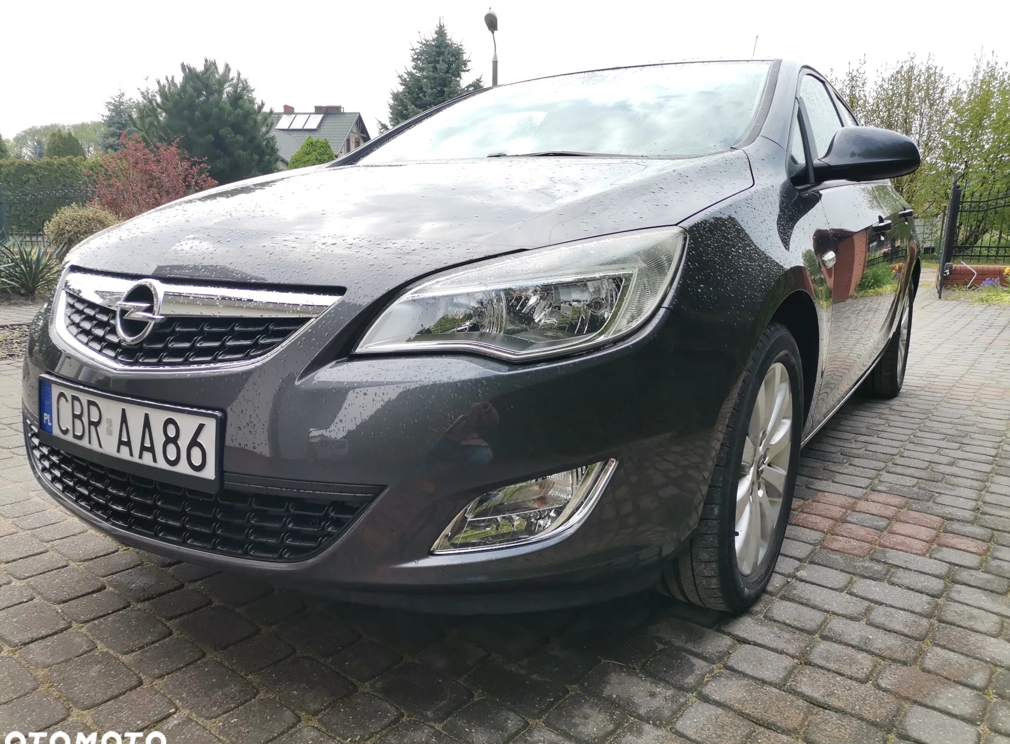 Opel Astra cena 19900 przebieg: 231000, rok produkcji 2011 z Brodnica małe 37